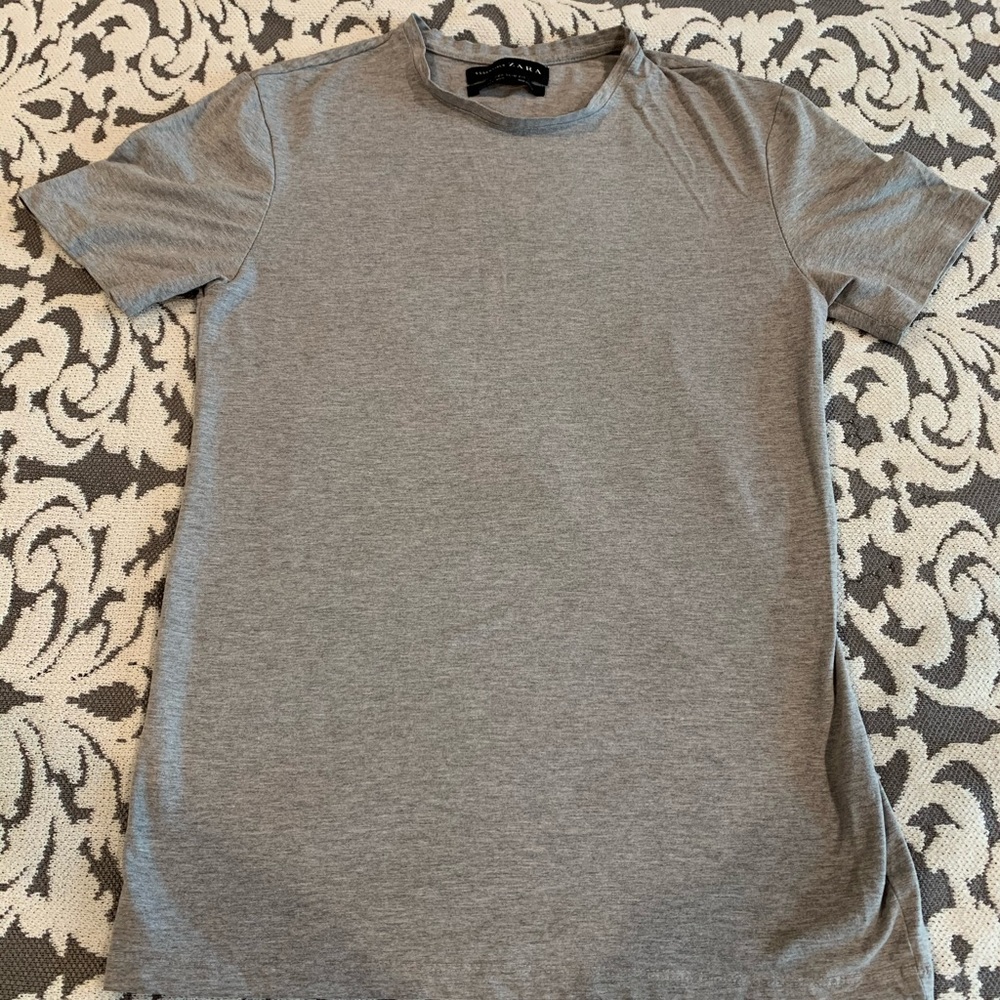 Zara Gray Slim Fit T-Shirt Size M